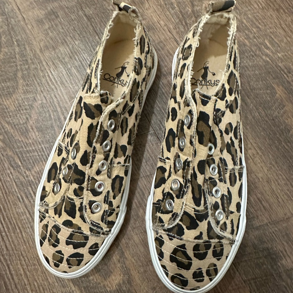 Corkys Tan and Black Animal Print Sneakers